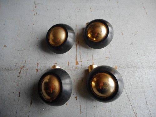 Roulette meuble laiton - meuble,